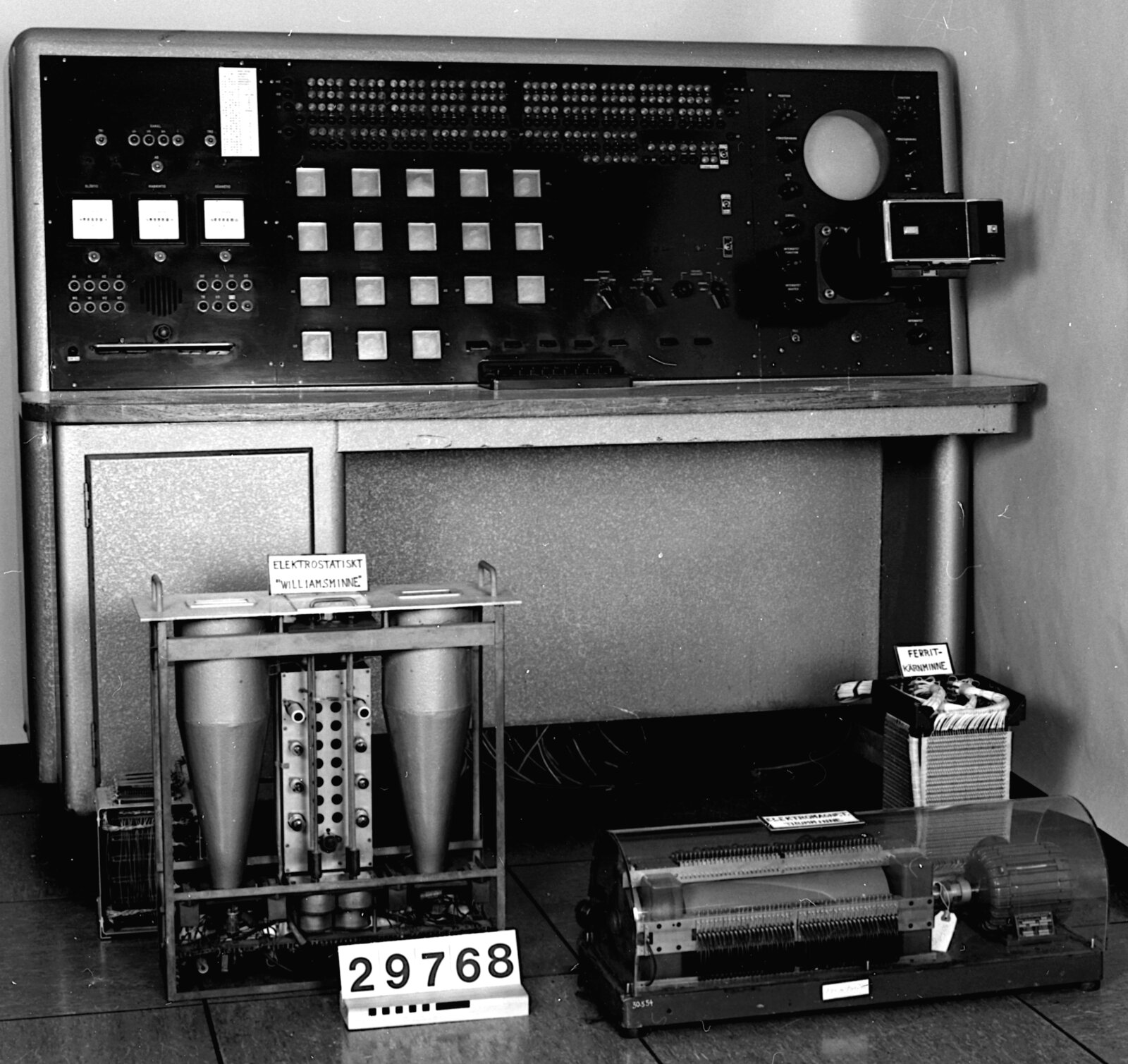 The BESK computer -- console, operator panel, and memory units. 2 400 vacuum tubes, 40-bit words, briefly the fastest computer in the world. Wikimedia Commons, CC BY-SA 4.0.