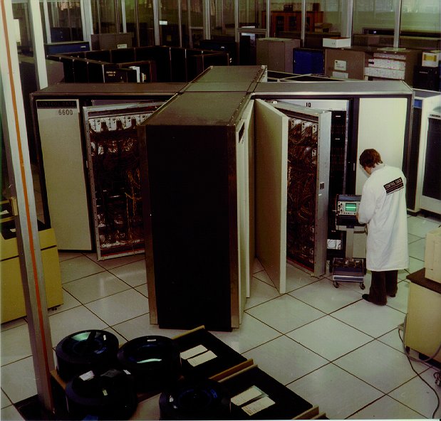 CDC 6600 in operation at Cineca, Italy, 1970.