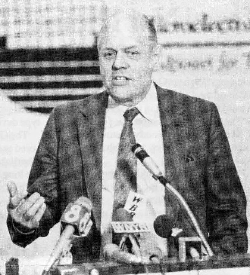 Kenneth Olsen in 1986.