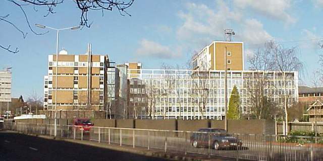 The Met Office headquarters on London Road, Bracknell, photographed in 1999.