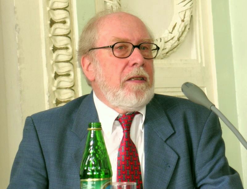 Niklaus Wirth, creator of Pascal. He edited Dijkstra's 1968 letter and gave it its famous title. He then spent the 1970s building the language that universities used to teach programming -- a language whose design was, in many ways, the anti-FORTRAN. Photo: Tyomitch, 2005 (copyrighted free use).
