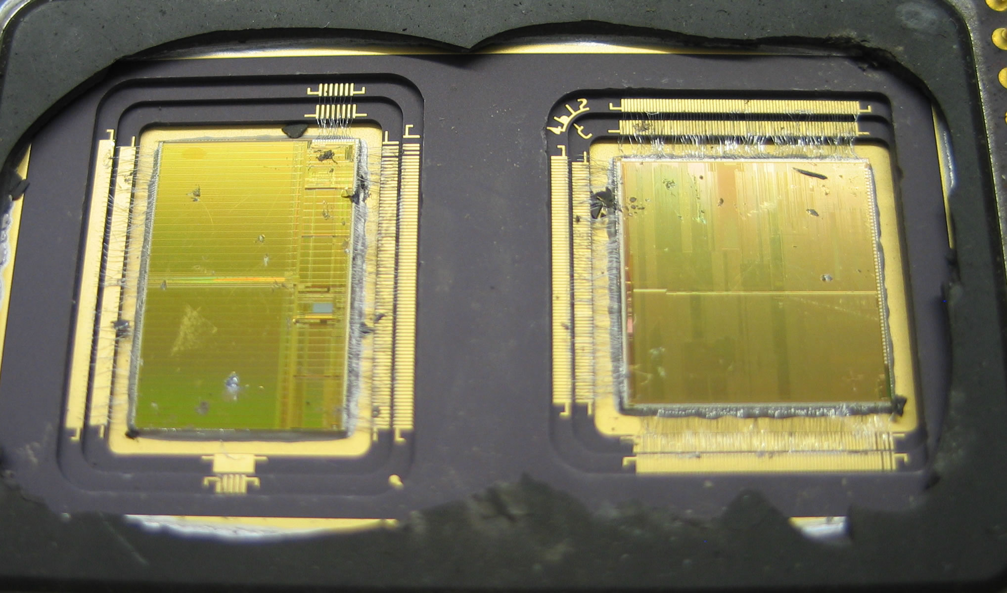 The decapped die of an Intel Pentium Pro 180 MHz processor.
