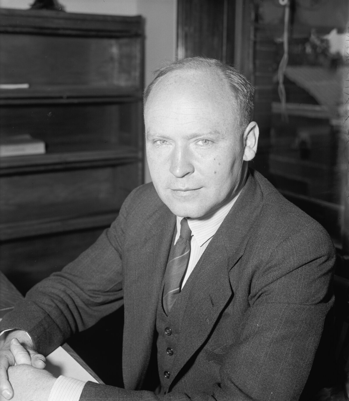 Carl-Gustaf Rossby in 1939, when he was appointed Assistant Chief of the U.S. Weather Bureau. The Swedish-born meteorologist would later return to Stockholm and bring numerical weather prediction with him. Harris & Ewing, Library of Congress, public domain.