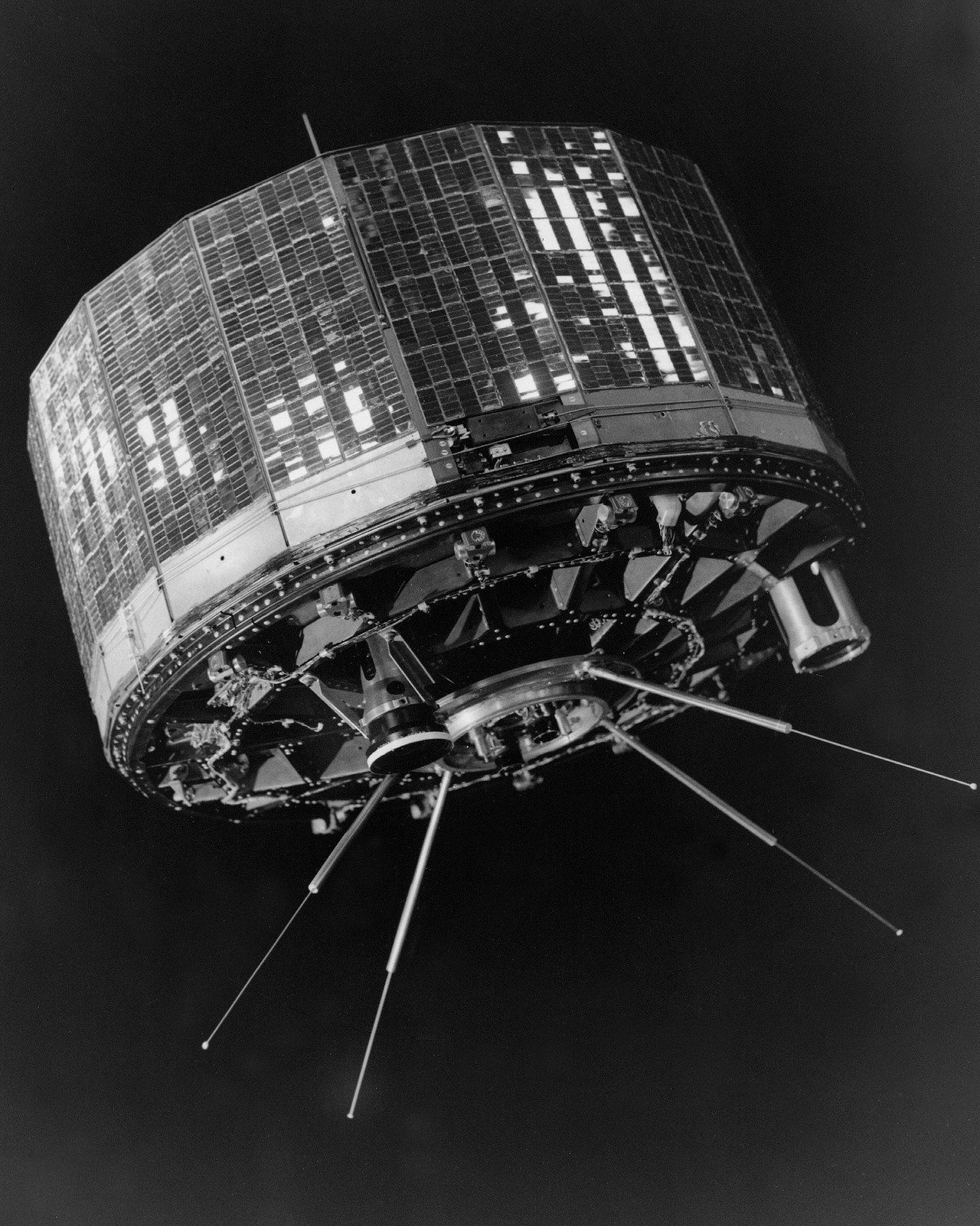TIROS-1, the first weather satellite. Launched April 1, 1960, it returned 23 000 cloud-cover photos in 78 days and transformed the data available to numerical weather prediction. Photo: NASA via Wikimedia Commons.